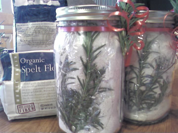 Mason Jar Rosemary Bread Mix